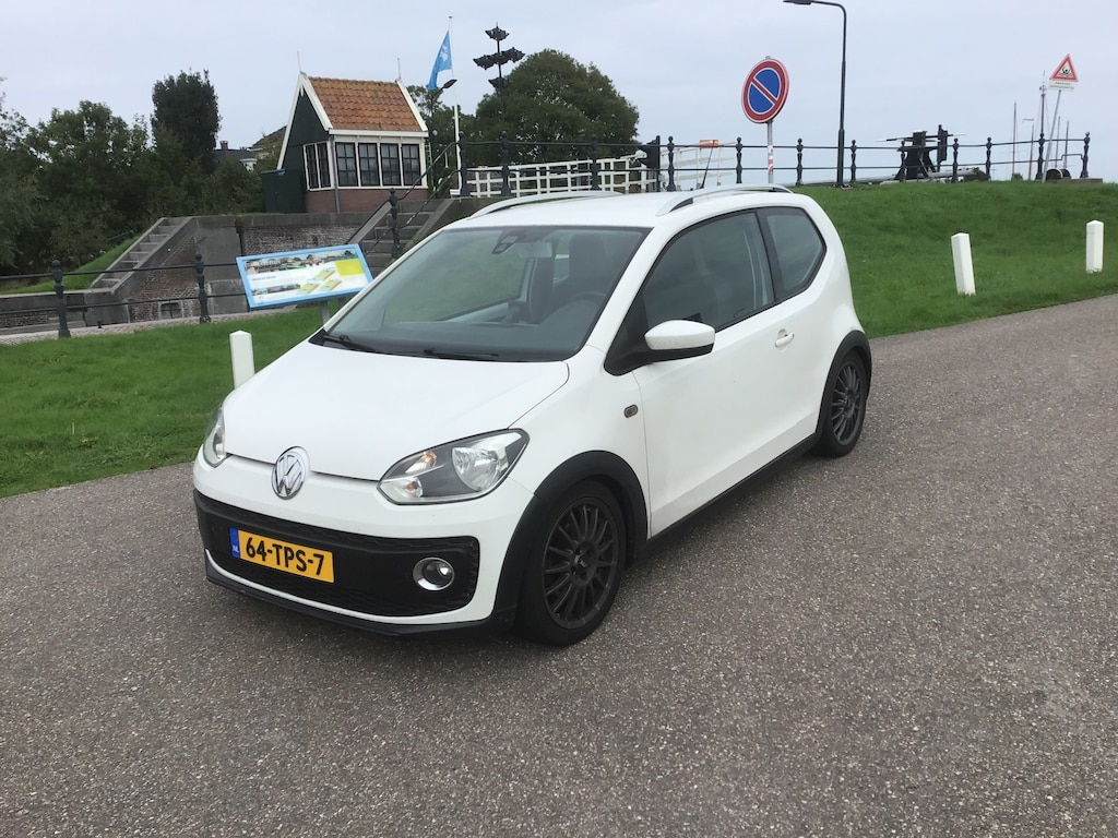 Volkswagen Up! 1.0 take up! BlueMotion Bj2012/verlaagd/parkeersensoren/apk tot april 2027