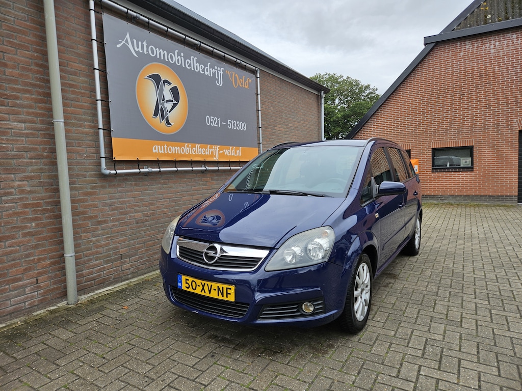 Opel Zafira 2.2 Temptation (brandstofpomp defect)