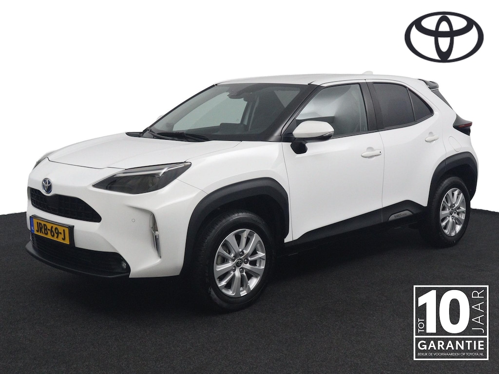 Toyota Yaris Cross 1.5 Hybrid Business Plus | Trekhaak | Keyless Entry | Parkeersensoren Rondom | Navigatie | Privacy Glas |