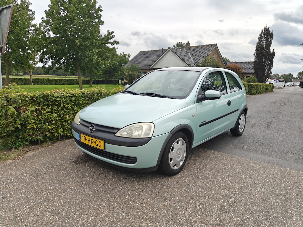 Opel Corsa 1.2-16V Comfort Bj 2001