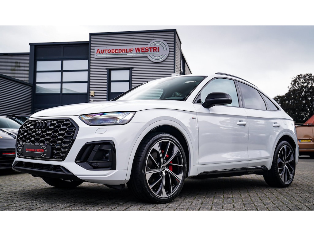 Audi Q5 Sportback 55 TFSI e S edition | Panorama | Massage | Trekhaak | Luchtvering | Bang & Olufsen | S-line | RS vlak stuur |