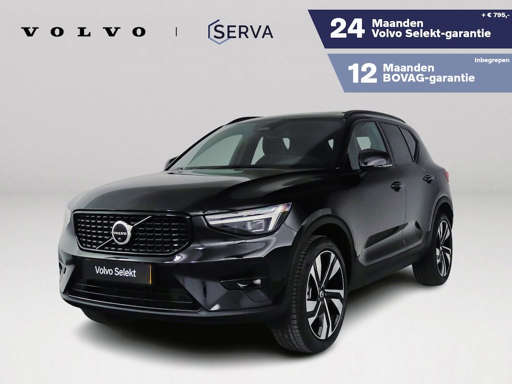 Volvo XC40 B4 Plus Dark | Panoramadak | 360° camera | Harman Kardon | Stoel- en stuurverwarming | Trekhaak