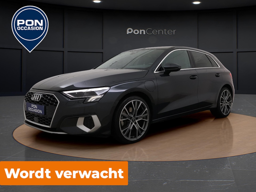 Audi A3 Sportback 40 TFSIe | ACC | Parkeerhulp | Full LED | Carplay | Sportstoelen | Navi | 17'' |