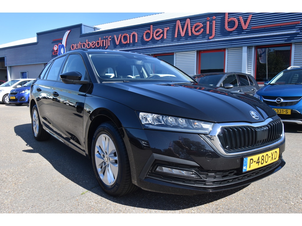 Skoda Octavia Combi 1.0 e-TSI Business Edition , TREKHAAK , LED KOPL , NAVI , CLIMATR , PDC V+A , VIRTUAL COCKPIT ,