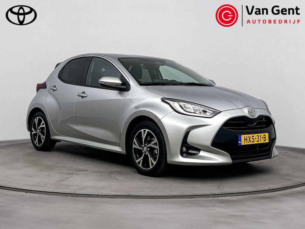 Toyota Yaris 1.5 Hybrid 115 Dynamic | Apple Carplay / Android Auto | Keyless | Adaptive Cruise | Clima | Camera | LED | 16 inch