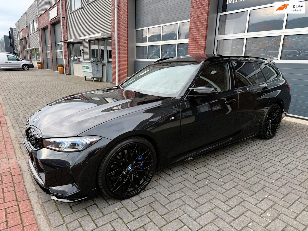 BMW 3-Serie M340i LCI xDrive ACC Pano Leder Camera Trekhaak H/K HUD