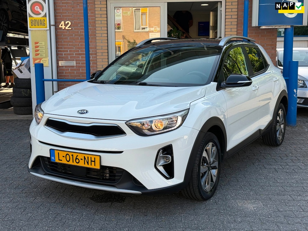 Kia Stonic 1.0 T-GDi MHEV DynamicPlusLine AUTOMAAT| Trekhaak | org. NL. auto | Park. sens. achter + camera | BTW|Climate control