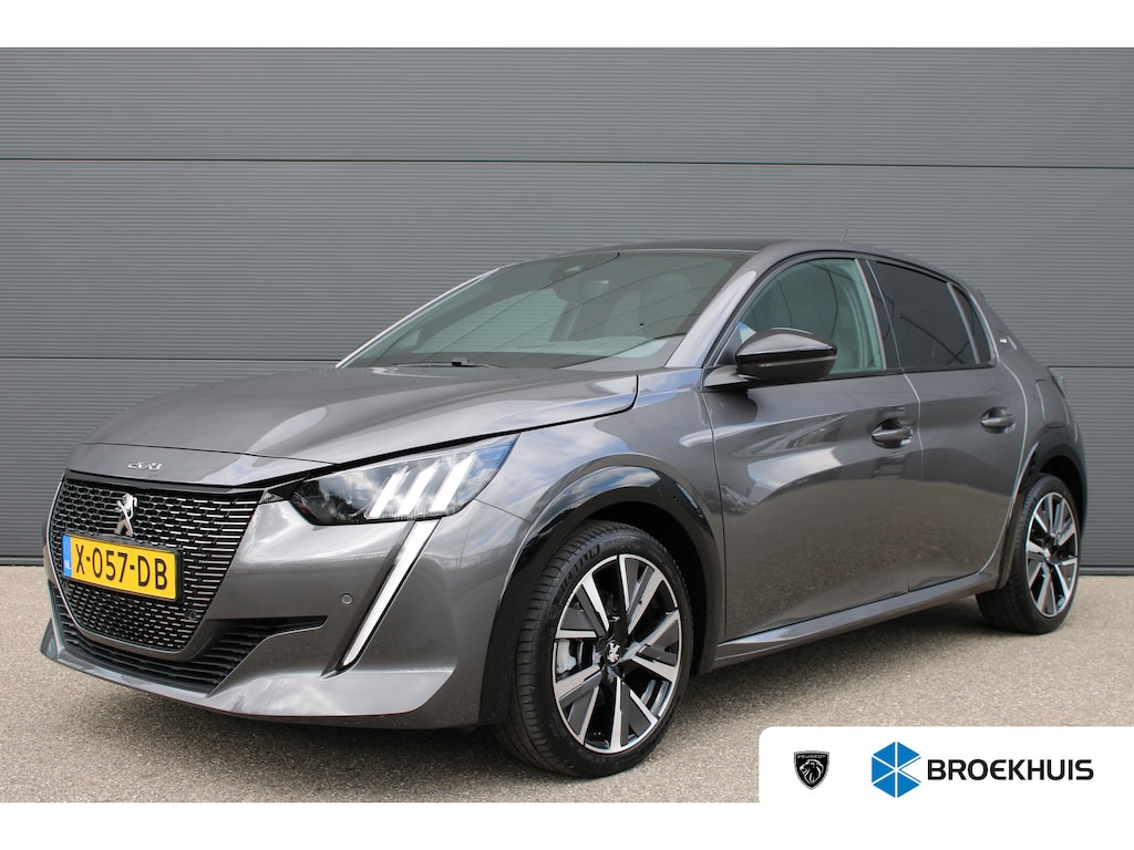 Peugeot 208 1.2 PureTech GT | Navigatie | Camera | Panoramadak | Stoelverwarming | Black Diamond | Full LED | 27.000km |