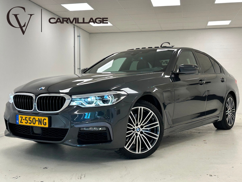 BMW 5-Serie 530e xDrive M-Sport | Harman/Kardon | Schuif/kanteldak | Co-Pilot |