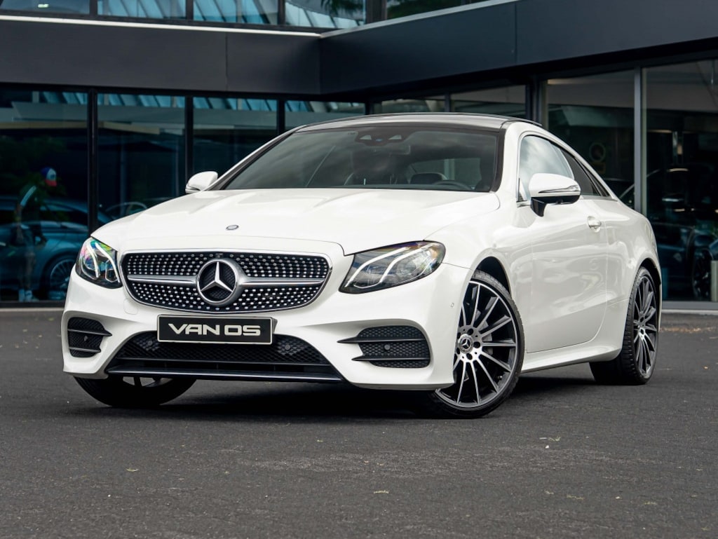 Mercedes-Benz E-klasse Coupé E 200 AMG Line | Pano | Leer | Widescreen | 20 Inch