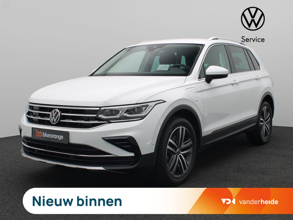 Volkswagen Tiguan 1.4 TSI eHybrid Elegance 245PK DSG Trekhaak, Head-Up Display, Elektr. Achterklep, Matrix LED Verlichting, 18" LM Velgen, Keyless, Side Assist, Ergo Comfort Stoelen