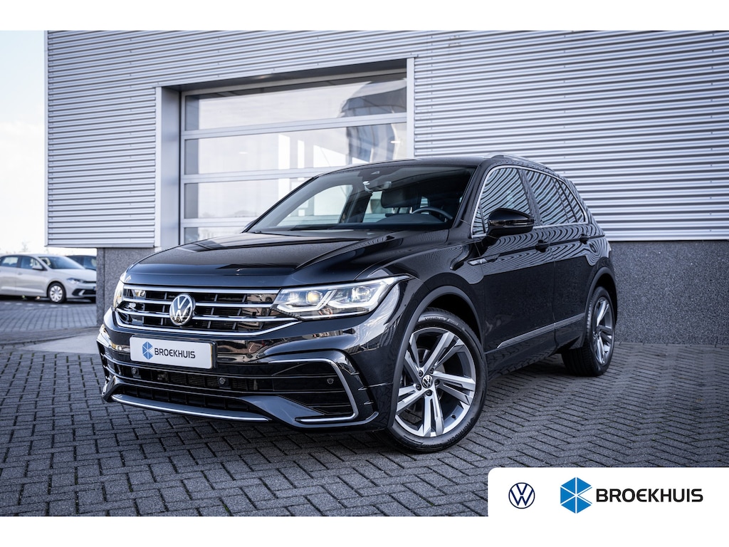 Volkswagen Tiguan 1.5 TSI R-Line Business+ | Achteruitrijcamera | Afneembare trekhaak | Elektrisch bedienbare achterklep met sensorsturing