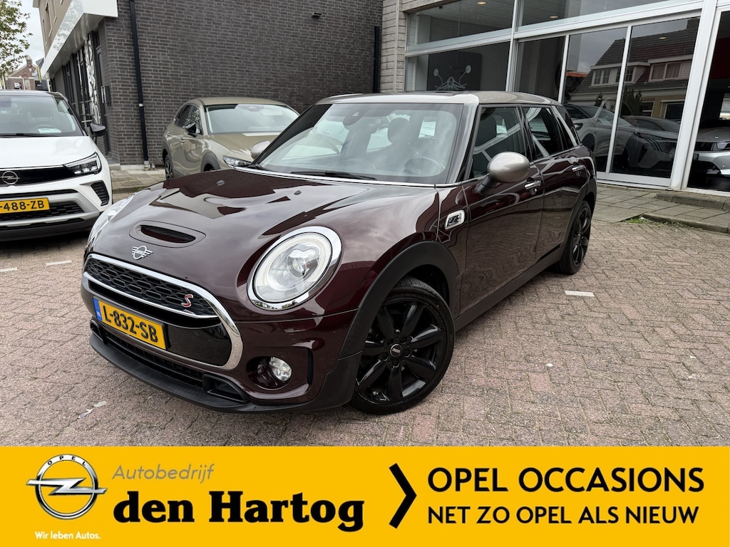 MINI Clubman 2.0 Cooper S Chili Serious Business Leder/Panorama/Stoelverwarming.