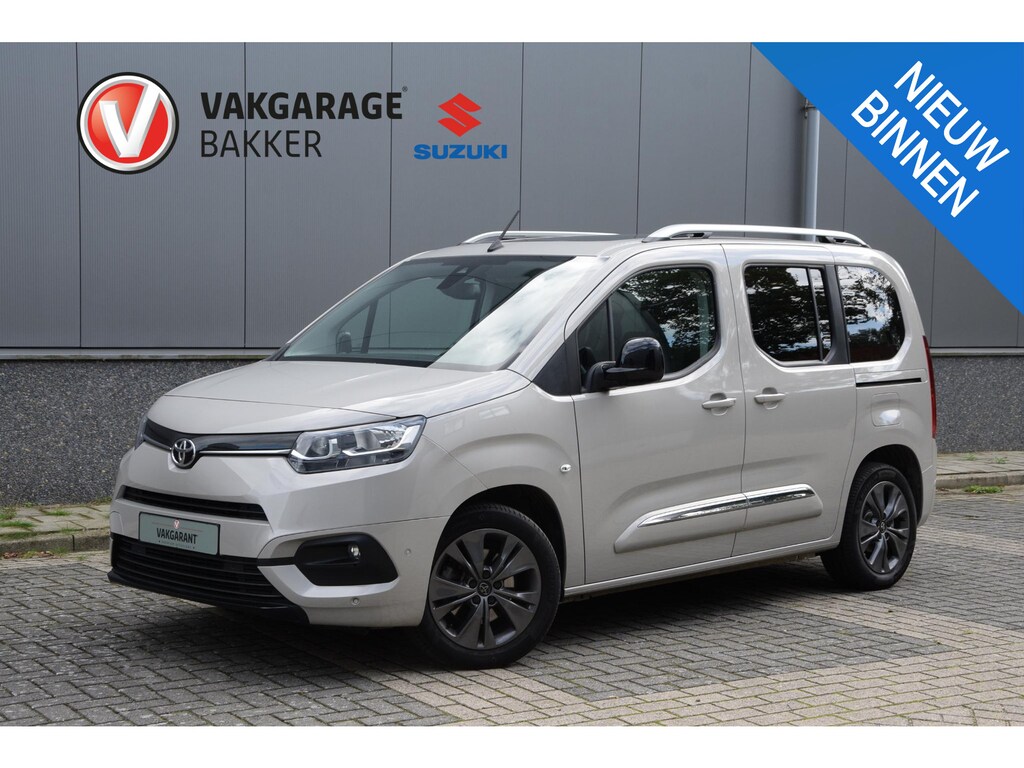 Toyota PROACE CITY Verso 1.2 Turbo Dynamic | panoramadak | carplay | parkeersensoren |