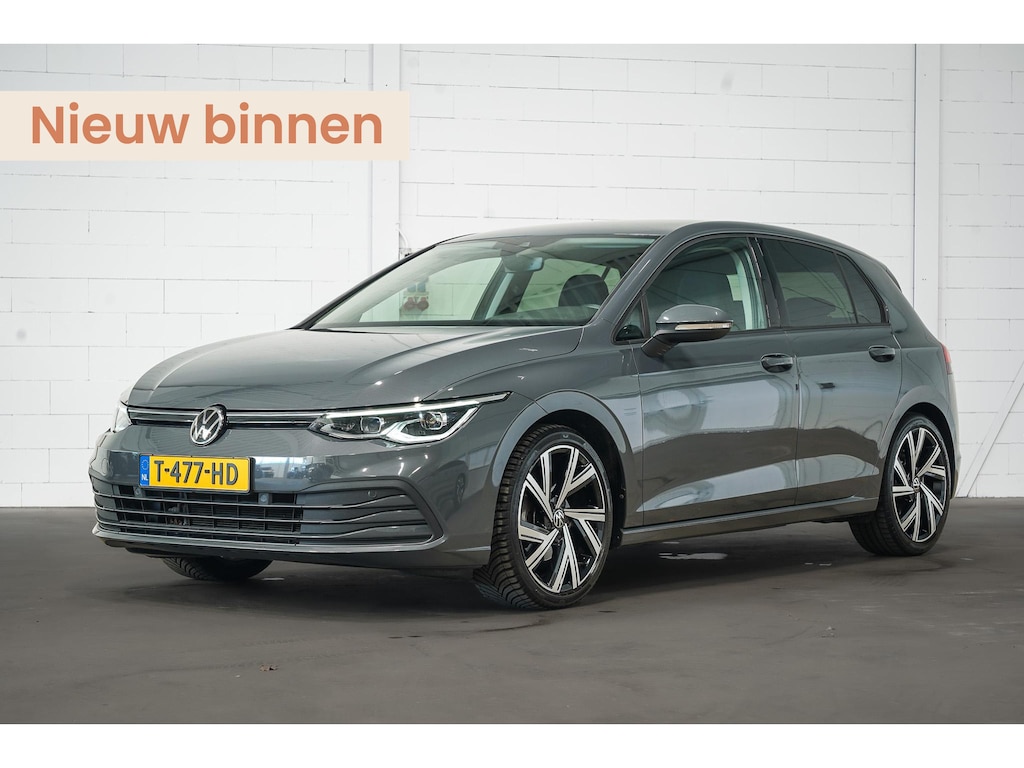 Volkswagen Golf 1.0 eTSI Life | Memory | Keyless | Stoelverwarming | 18" Velgen | LED Plus