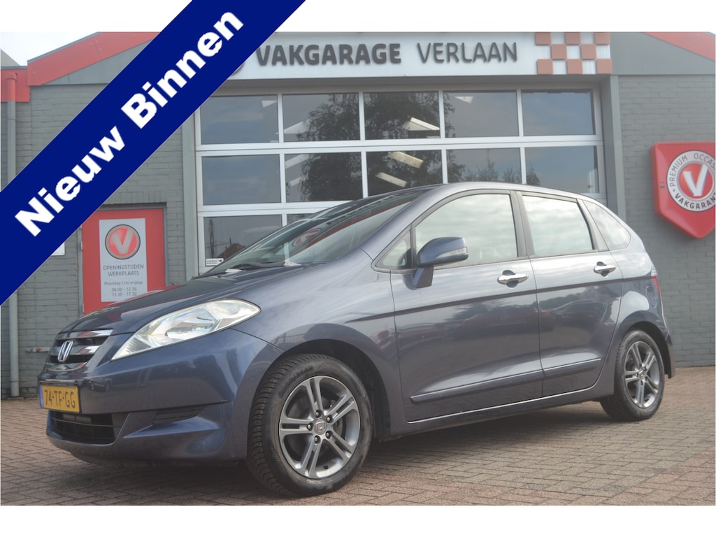 Honda FR-V 1.7i nw. distributie 6 pers. nw. apk. goed en mooi.