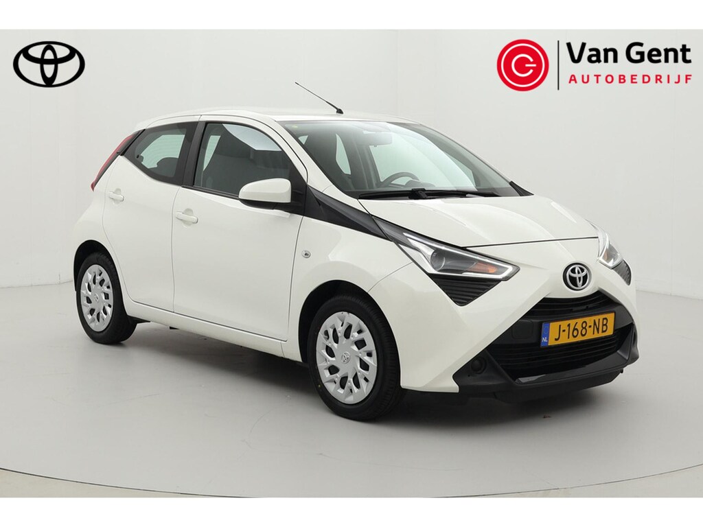 Toyota Aygo 1.0 VVT-i x-play | Apple Carplay / Android Auto | Airco | Camera | DAB | Bluetooth