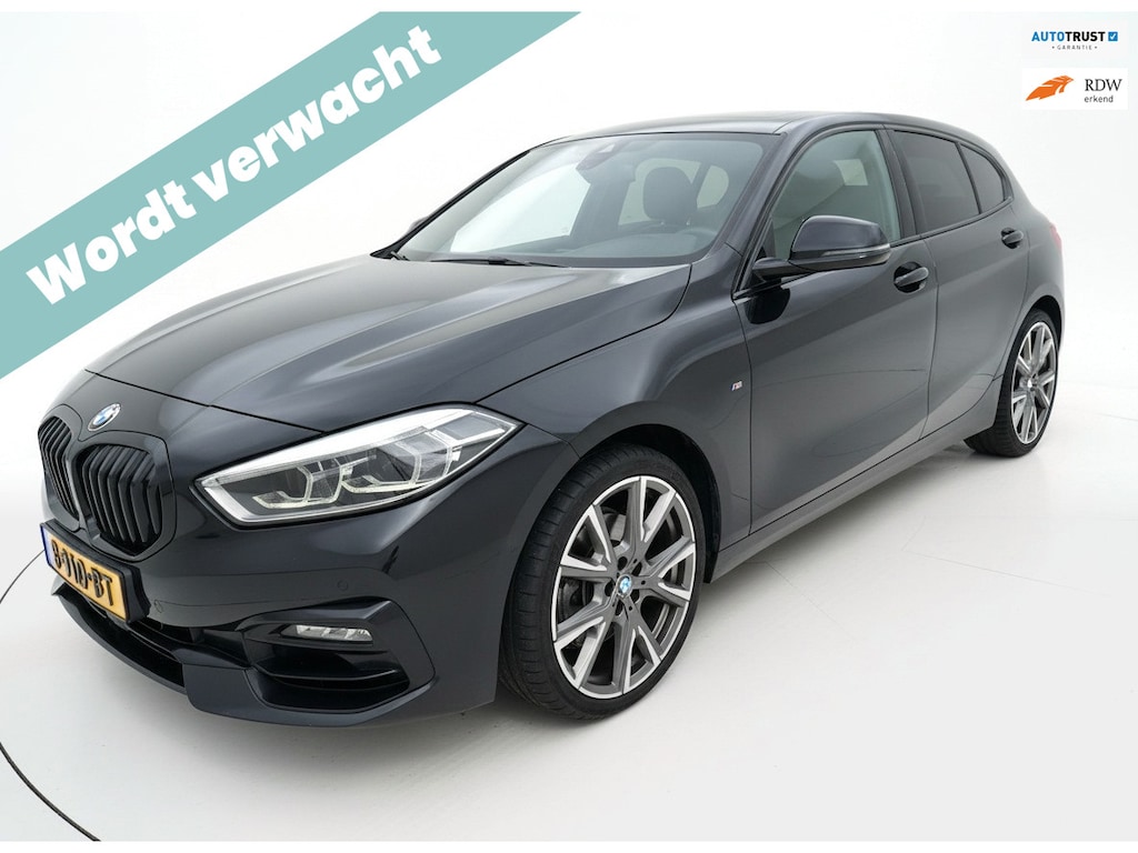 BMW 1-Serie 118i Executive Edition Sportline|140pk|Automaat|Sportstoelen|LED|Navi|Stoelverwarming|19inch