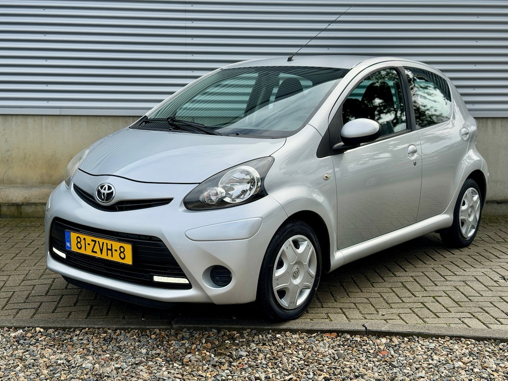 Toyota Aygo 1.0 VVT-i Aspiration automaat [ 1e eig. dealer o.h 38911 km ]