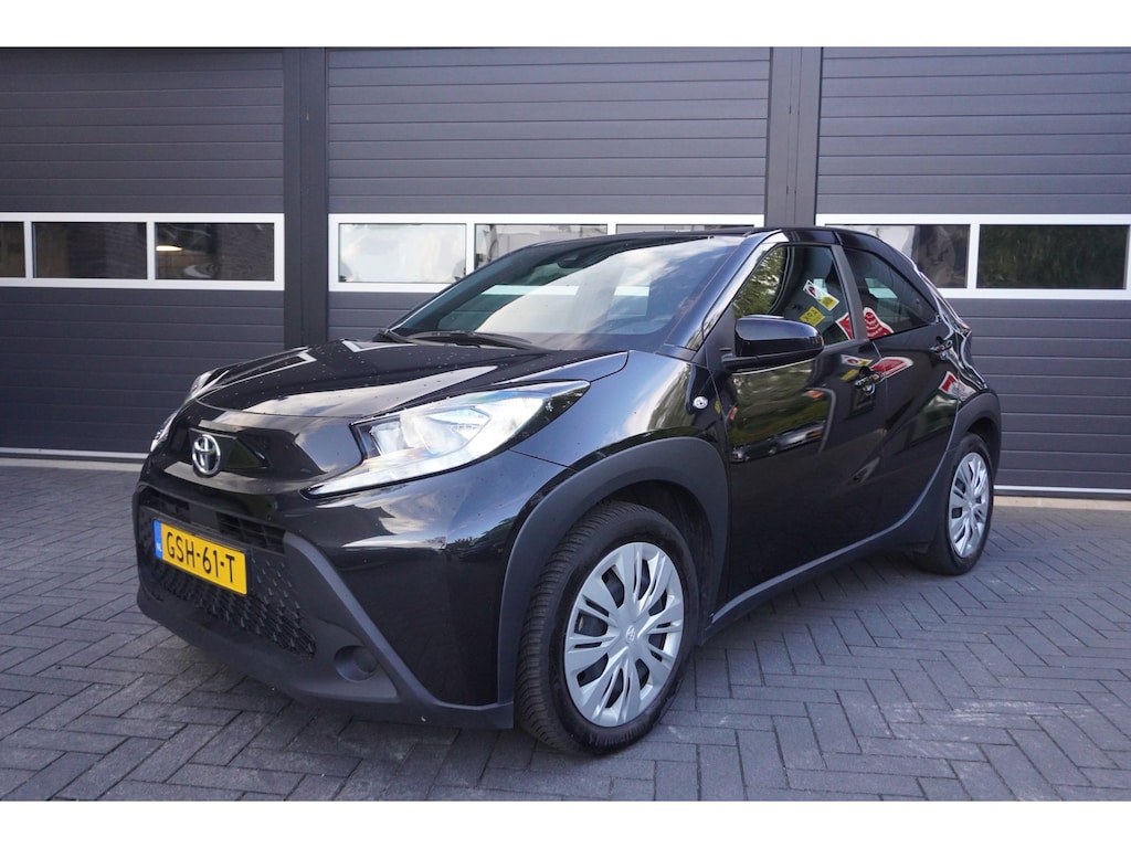 Toyota Aygo X 1.0 VVT-i MT Play Airco/Camera/CarPlay/Cruise