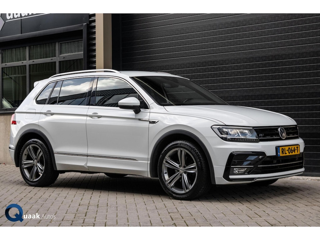 Volkswagen Tiguan 1.4 TSI R-Line | TREKHAAK | CARPLAY | ACC | LED | 19" LM VELG