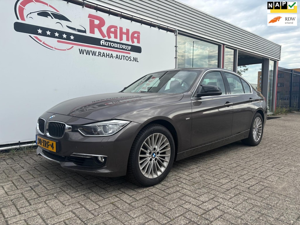 BMW 3-Serie 320i High Executive