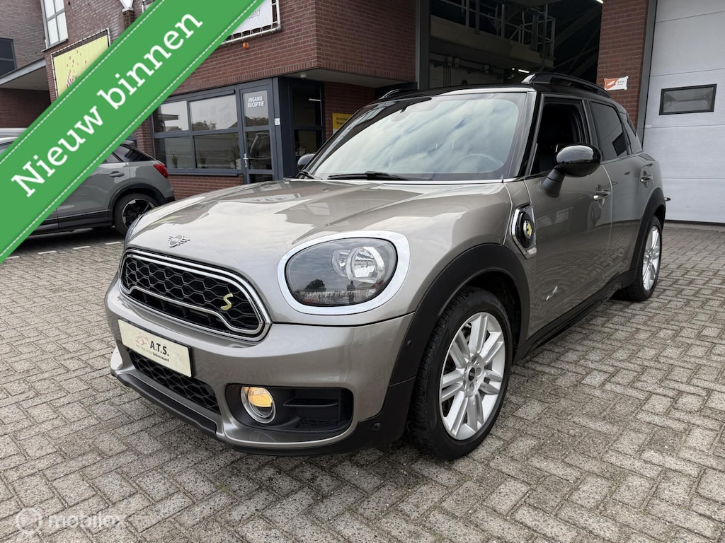 MINI Countryman 1.5 Cooper S E ALL4 LEDER*NAVI*CRUISE*PDC*