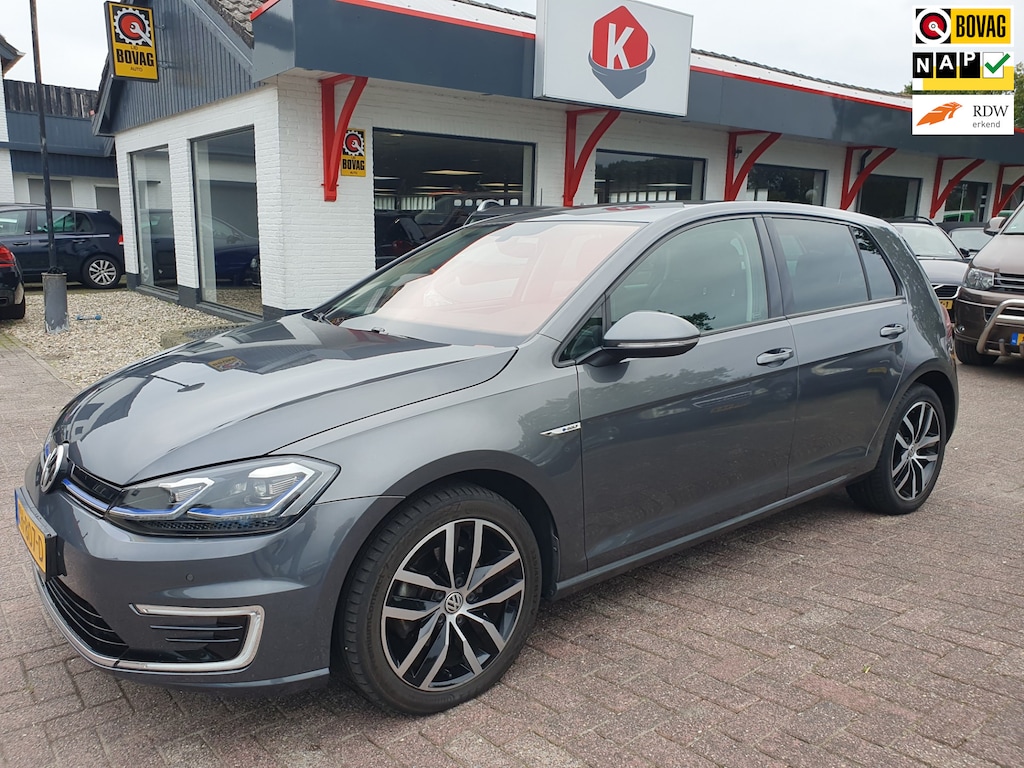 Volkswagen E-Golf NAVI/PDC/LED BJ 2018