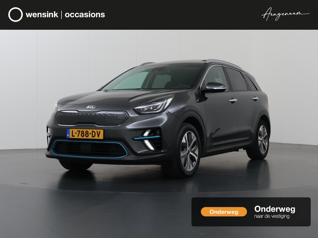 Kia Niro EV e-Niro ExecutiveLine 64 kWh | Schuif/Kanteldak | Lederen Interieur | Ele,verstelbare stoelen | Apple CarPlay/Android Auto | Camera | DAB | Stoelverwarming/Koeling | Stuurverwarming | Adaptieve Cruise Control |