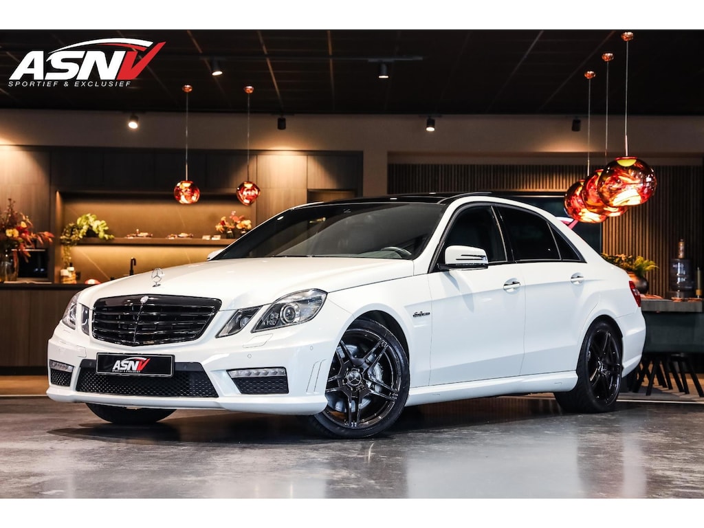 Mercedes-Benz E-klasse AMG 63, 525 PK, Pano/Dak, Harman/Kardon, Stoelverwarming/Ventilatie, Camera, Keyless, 115DKM!!