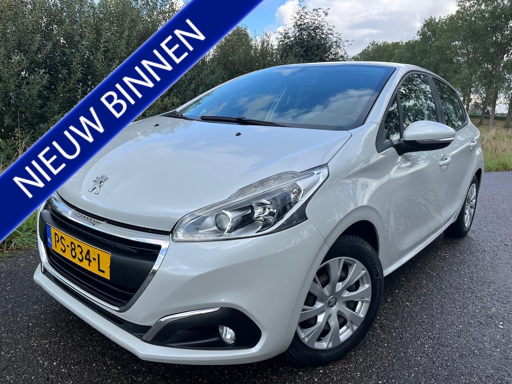 Peugeot 208 1.2 PureTech Blue Lion | Parelmoer wit