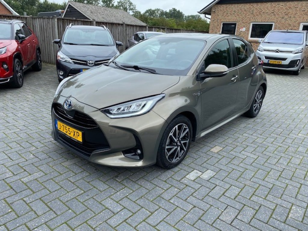 Toyota Yaris 1.5 Hyb. Dynamic Navi Carplay Camera AdaptiveCruise Keyless LED NL-AUTO