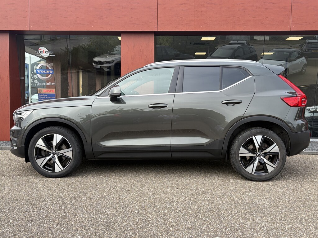 Volvo XC40 2.0 T4 Inscription AUTOMAAT | LEER | PANO | 19''