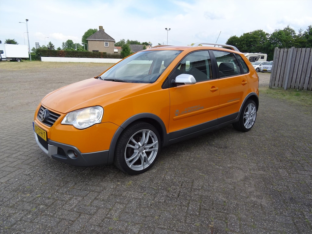 Volkswagen Polo CROSS 1.4-16V FUN