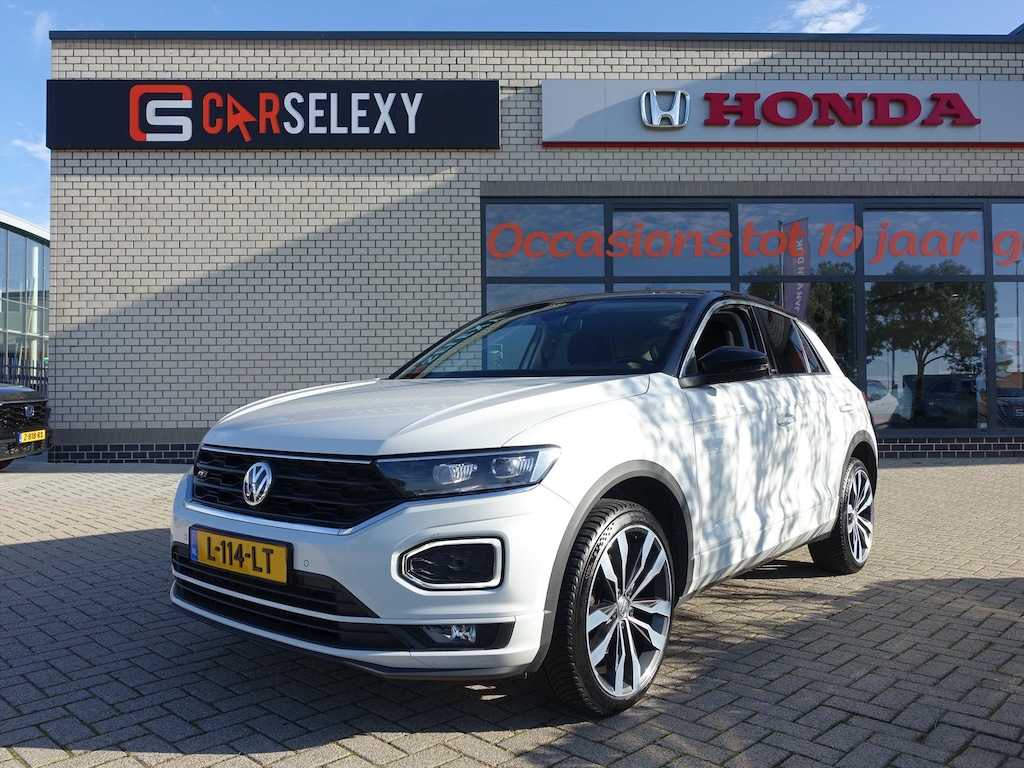 Volkswagen T-Roc 1.5 TSI 150pk 7-DSG Sport Business R met 4 Nieuwe 4 Seizoenenbanden