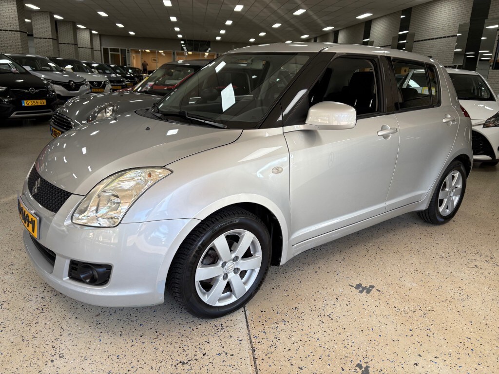 Suzuki Swift 1.3 COMFORT Airco CV Radio nieuwe apk