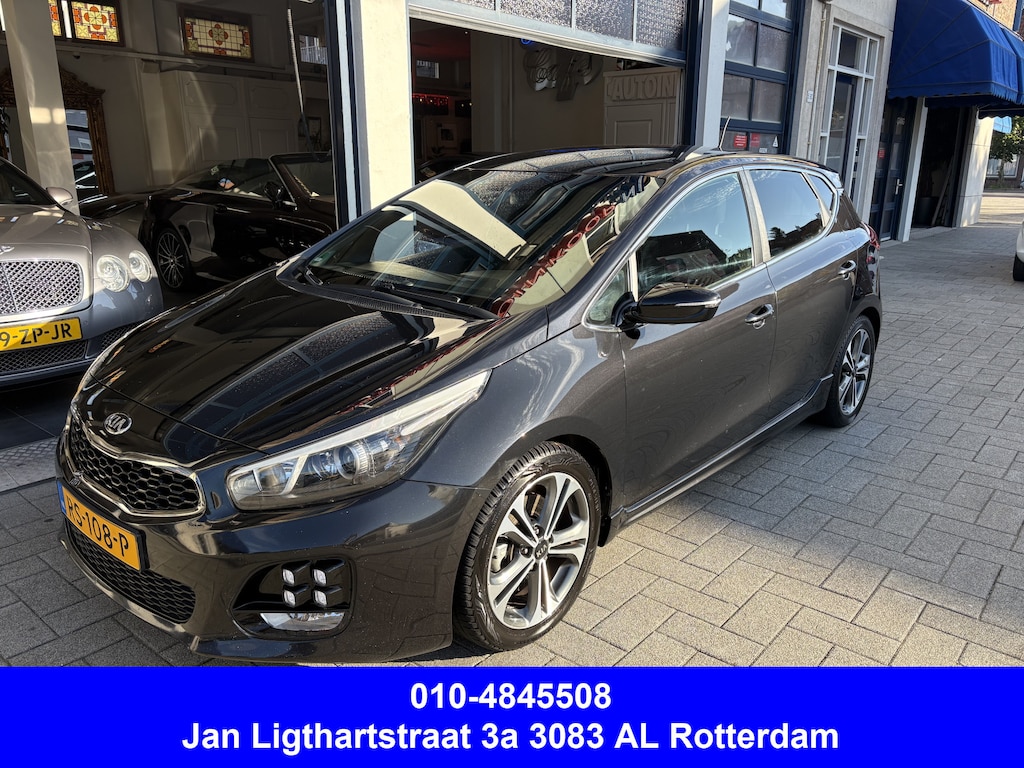 Kia Ceed cee'd 1.6 CRDi . GT-Line. AUTOMAAT/CAMERA/CLIMA/NW APK