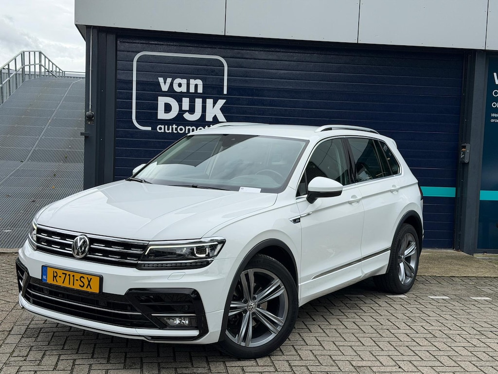 Volkswagen Tiguan 1.5 TSI ACT R-LINE AUTOMAAT Trekhaak Head UP display Navigatie Automatische Airco LMV Adaptief Cruise control