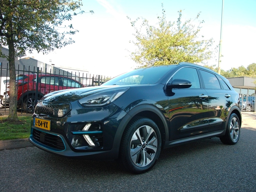 Kia Niro EV Niro 150KW / 64kWh 204pk SOH 98,2% Aut ExecutiveLine Leder S-dak JBL Sound Trekhaak