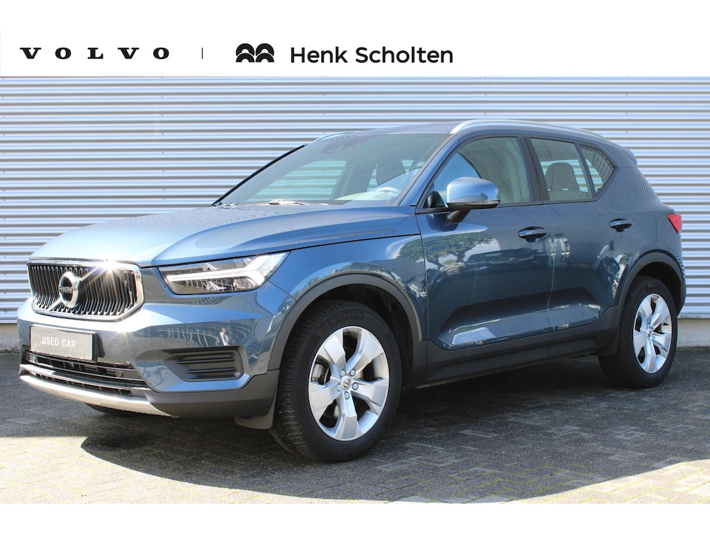 Volvo XC40 1.5 T2 Momentum Business | Semi Elektrische Trekhaak | Luxe Textiele Bekleding | Electronic Climate Controle | Lichtmetalen Velgen 5-Spaaks 18" | Sensus Connect met High Performance Audio | Apple Carplay/Android Auto | DAB Ontvanger | Keyless Start |