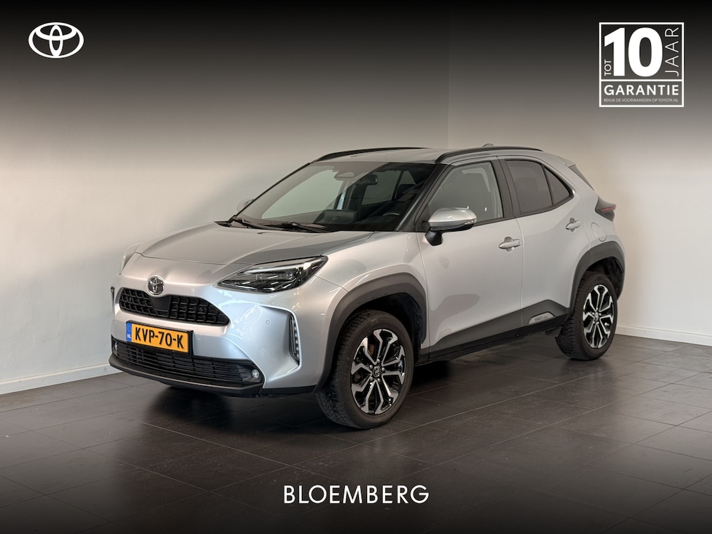Toyota Yaris Cross 1.5 Hybrid 115 Dynamic | Stoel / Stuur en voorruitverwarming | Parkeersensoren |