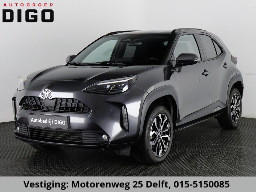 Toyota Yaris Cross 1.5 HYBRIDE DYNAMIC LUXURY GARANTIE TOT 2035 . NAVIGATIE . PARKEERSENSOREN VOOR & ACHTER . STOEL/STUUR VERWARMING .
