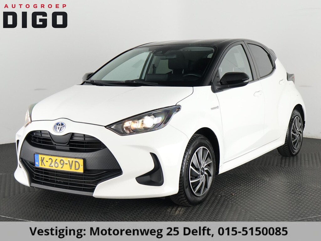 Toyota Yaris 1.5 HYBRIDE BLACK & WHITE GARANTIE TOT 3-2031! . APPLE CARPLAY & ANDRIOD AUTO . ACHTERUITRIJ CAMERA . ADAPTIEVE CRUISE CONTROL .