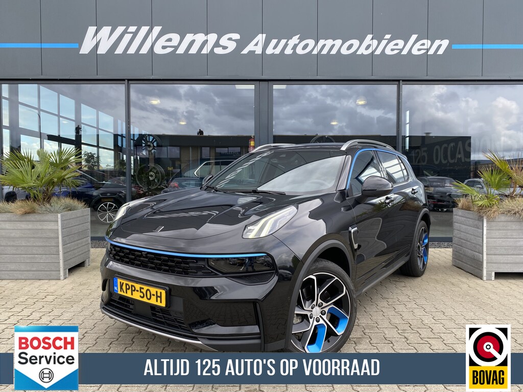 Lynk & Co 01 1.5 Zwarte Hemel, App-Connect, 360' Camera & Panoramadak Verkoopprijs = Inclusief Trekhaak
