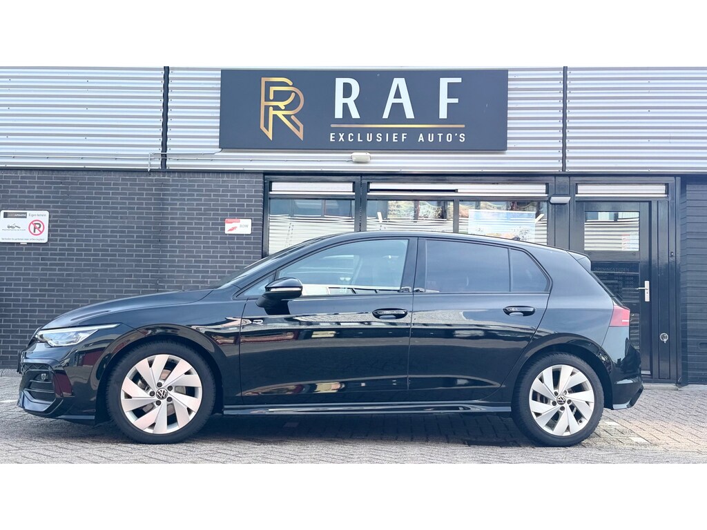 Volkswagen Golf 1.5 eTSI R-Line Edition,Schakel 6BAK,Carplay,Stoelverw,Assist,Sfeerverlichtimg