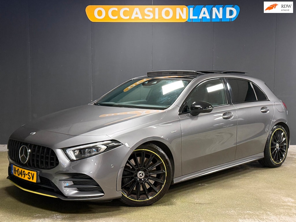 Mercedes-Benz A-klasse 250 4MATIC Premium AMG Edition 1|PANO|MULTIBEAM|DODEHOEK|STOELV|ACC|SFEER|BLUETOOTH|19INCH|