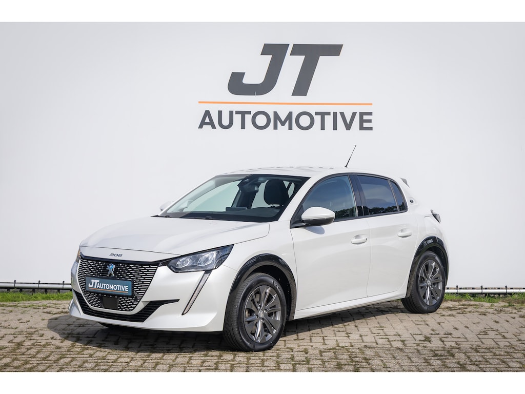 Peugeot e-208 Allure Pck 50 kWh Soh99% 360camera | Pdc | Carplay | Cruise Control | Dab | Lane assist | voorruitverwarming |