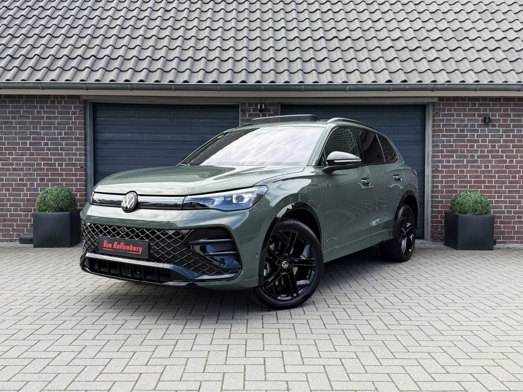 Volkswagen Tiguan 1.5 E HYBRID R-LINE PANO TREKHAAK HK BLACK STYLE