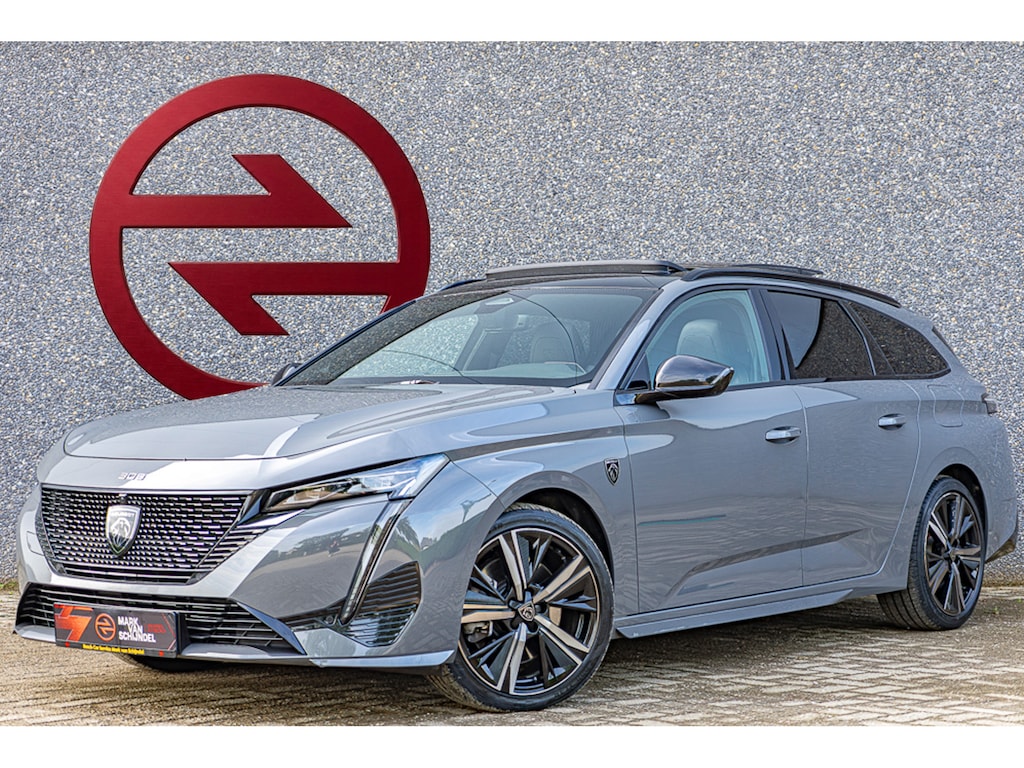 Peugeot 308 Sw 1.6 HYbrid GT / Panoramadak / Camera / Leder / Massage / Climate Control / Stoelverwarming / Focal Audio / Carplay / PDC / Adaptive Cruise Control