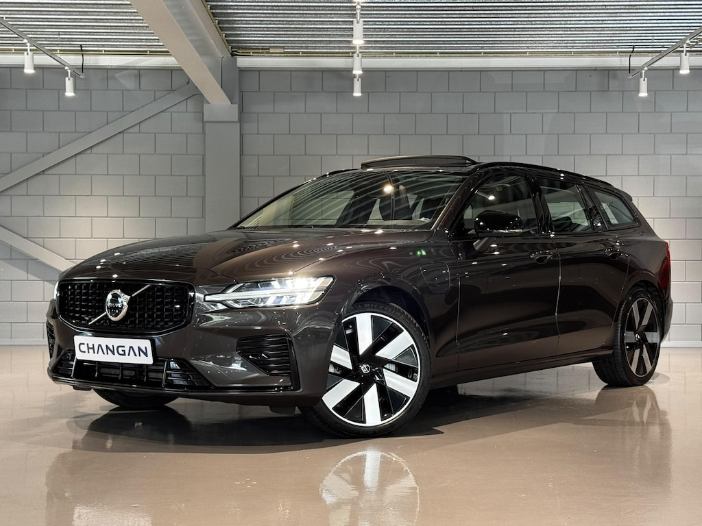 Volvo V60 Ultimate Dark Ultimate Dark T6